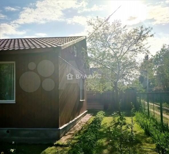 Дом 31,5 м² на участке 4,7 сот.