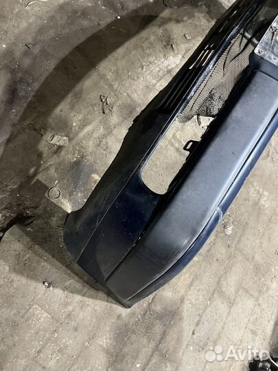 Бампер передний Audi 100 (C4)