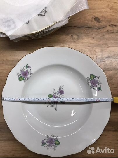 Тарелки обеденные