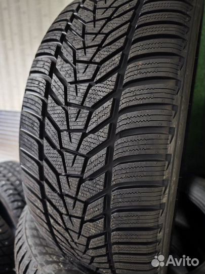 Hankook Winter I'Cept Evo 3 W330 255/40 R22 103H