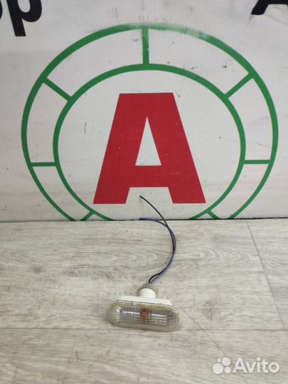 Повторитель в крыло передний Ford Fusion CBK fyja