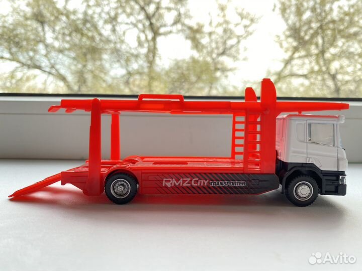 Scania Автовоз Mobicaro