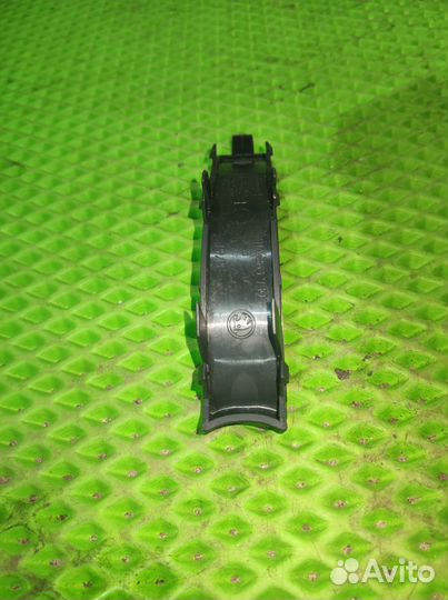 Накладка ручника skoda rapid