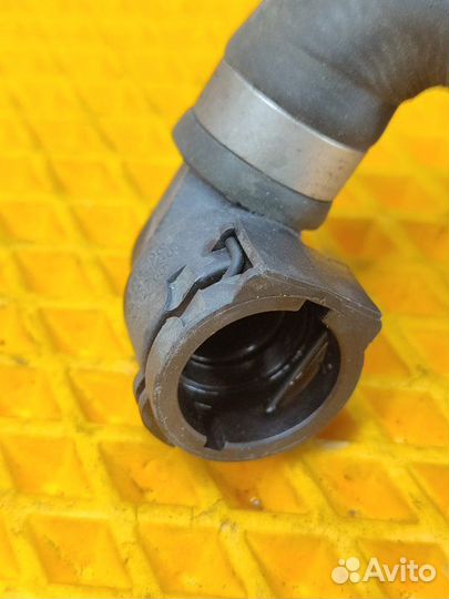 Шланг системы охлаждения Bmw 7 F01 4.4 N63 2011