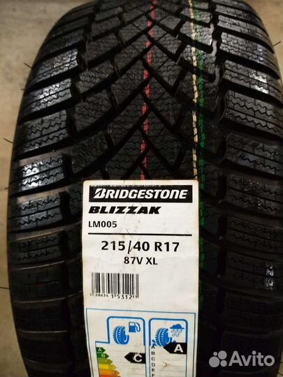 Bridgestone Blizzak LM-005 215/40 R17 87V