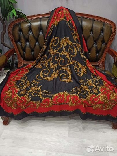 Огромный платок шаль versace шерсть италия