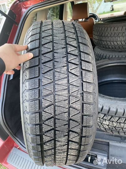 Bridgestone Blizzak DM-V3 265/70 R15 129