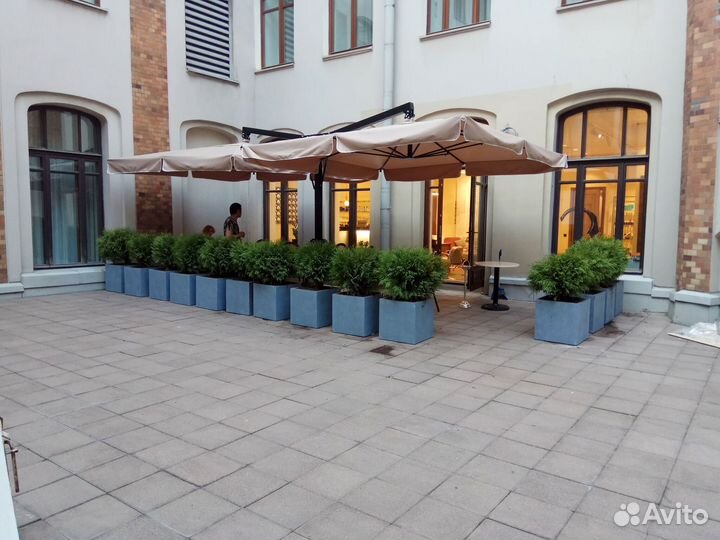 Зонт с боковой опорой