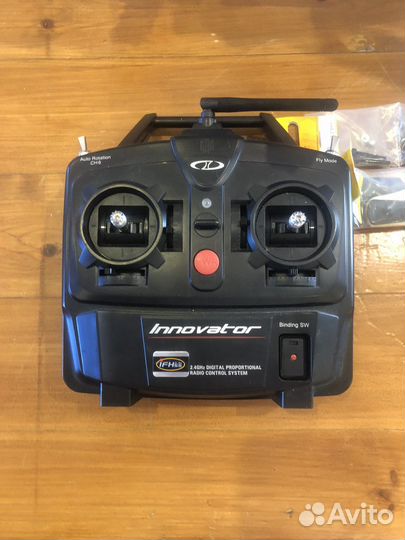 Радиоуправляемый вертолет