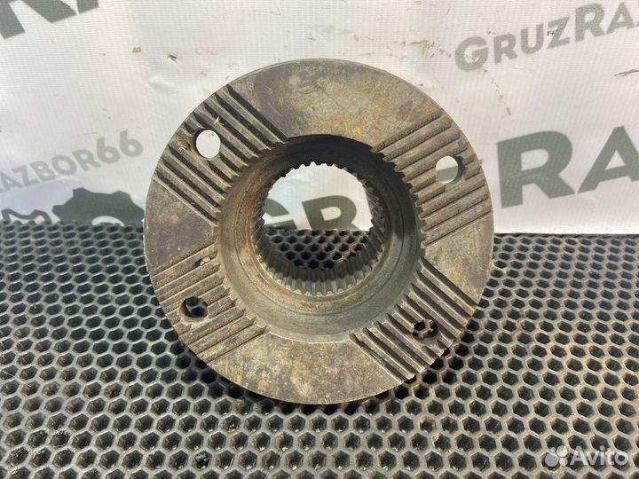 Фланец кпп ZF 16S 1650 180 мм