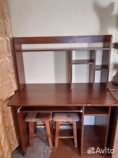 Компьютерный стол