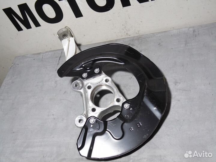 Кулак правый Лексус RC 350