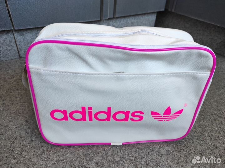 Сумка Адидас белая 35х25 х10 см с ремнем