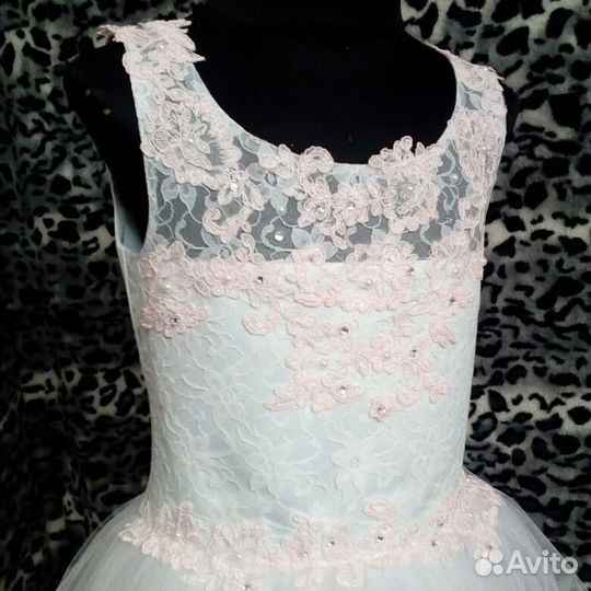 Праздничное платье для девочки