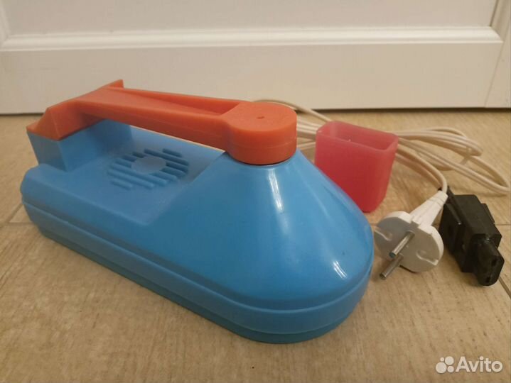 Электроотпариватель бытовой СССР