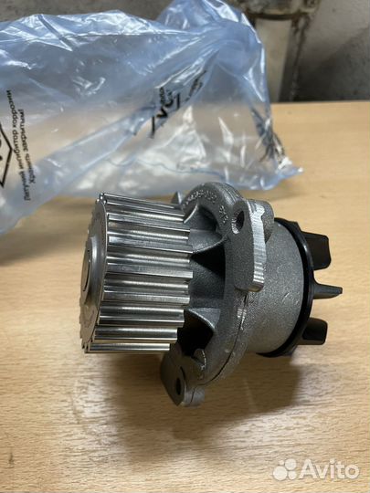 Помпа насос водяной Веста Vesta оригинал