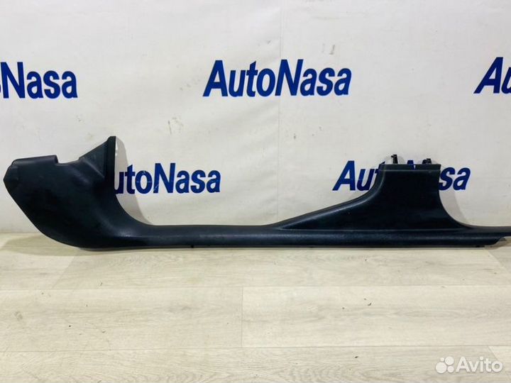 Накладка порога передняя правая Ford Fusion