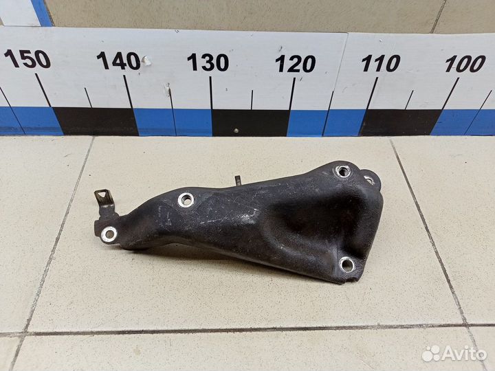 Кронштейн (сопут. товар) Avensis II 2003-2008