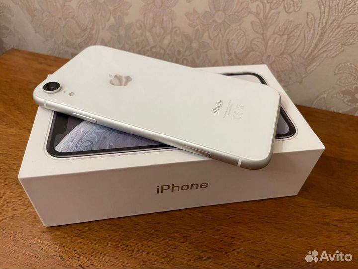 iPhone Xr, 128 ГБ