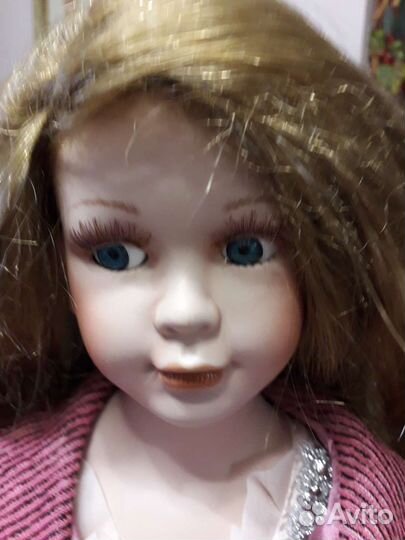 Кукла фарфоровая(65 см)