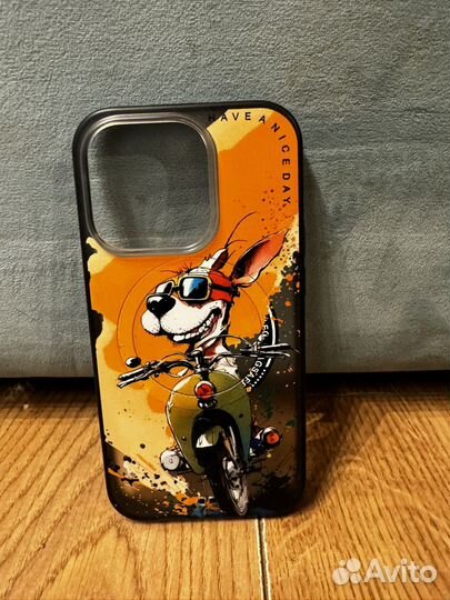 Оригинальный чехол на iPhone 15 pro