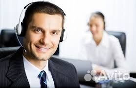 Оператор call центра в офисе