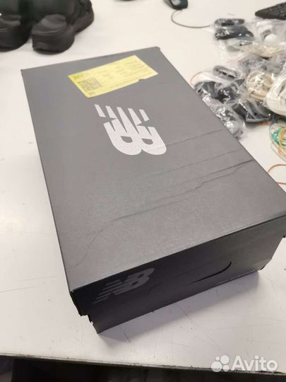 Коробка из-под New Balance