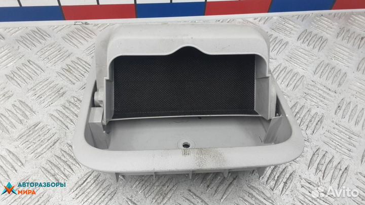 Фонарь салона (плафон) Mitsubishi Pajero 4 2009