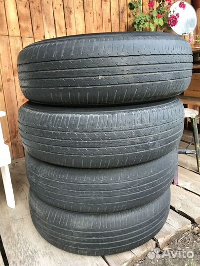 Bridgestone Desert Dueler 215/70 R17 101H