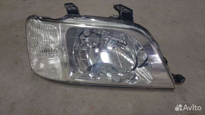 Фара правая Honda Cr-V RD1