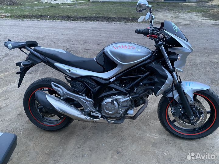 Suzuki gladius 400 ABS