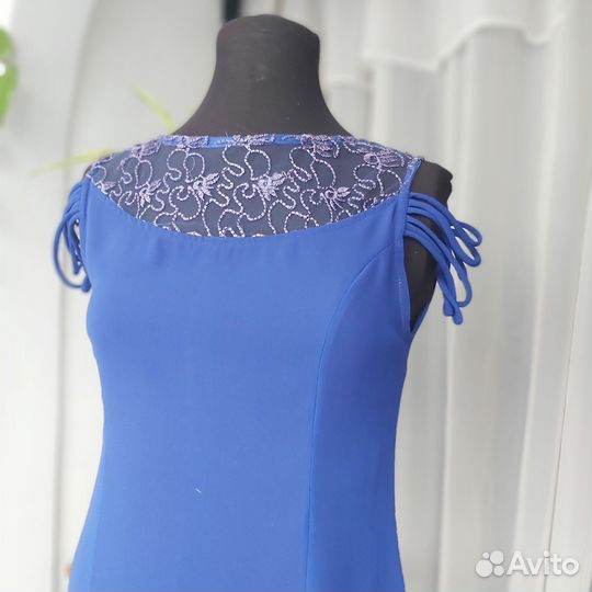 Вечернее платье в пол 46 размер