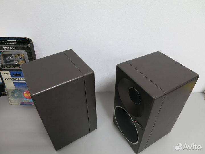 Колонки Technics SB-F2