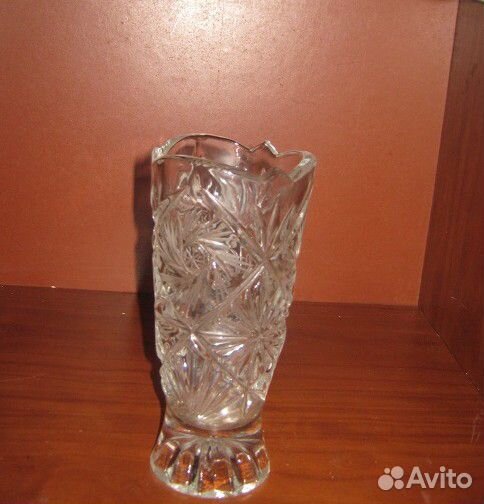 Хрустальная ваза