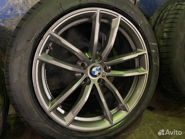Колеса BMW оригинальные R 18 в сборе от G30