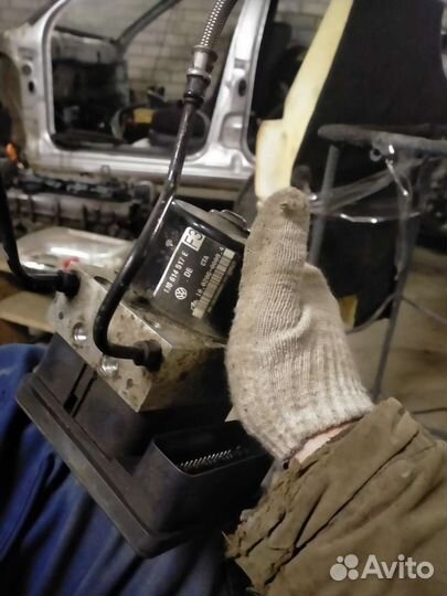 Блок ABS VW Bora, Golf 4, Octavia