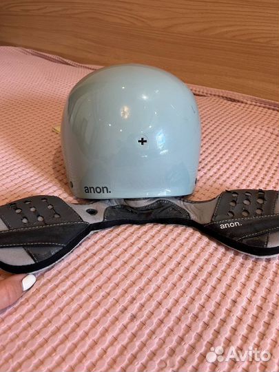 Шлем для катания на горных лыжах детский