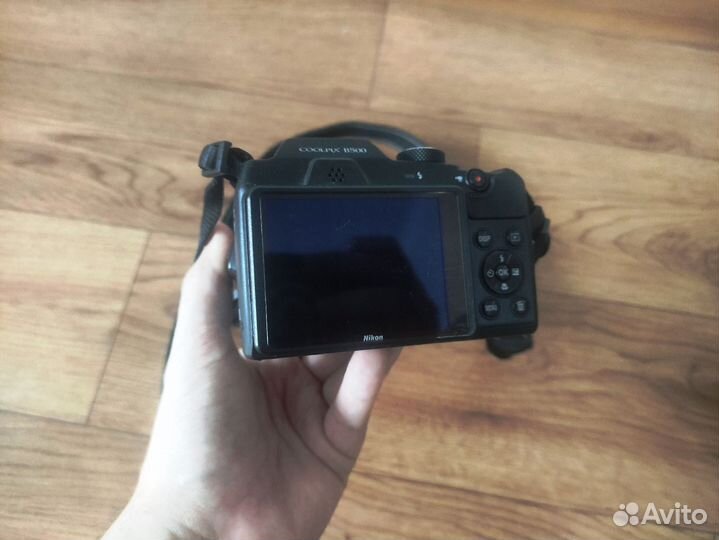 Цифровой фотоаппарат Nikon Coolpix B500