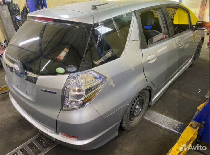 Блок управления двс передний Honda Fit Shuttle GP2