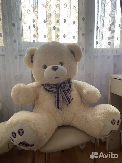 Плюшевый медведь