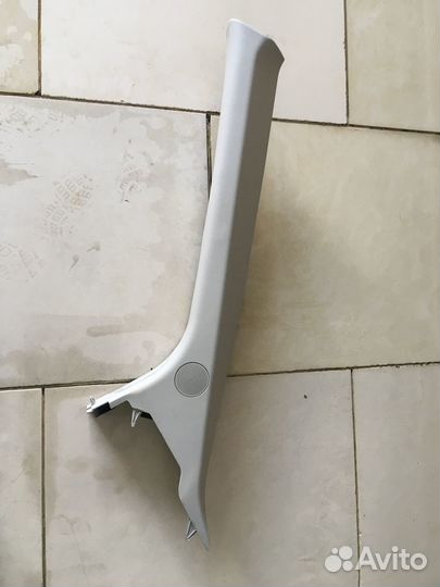 Накладка передней стойки Ford Transit LR