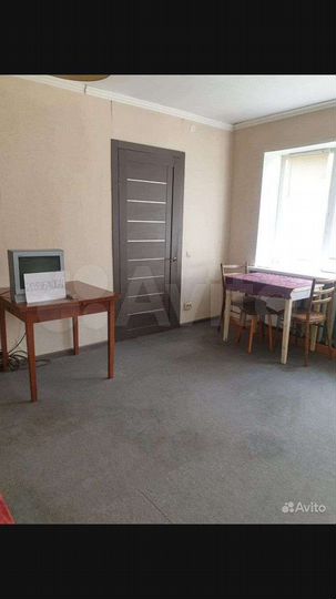 2-к. квартира, 45 м², 3/3 эт.