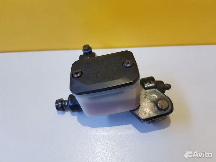 Тормозная машинка с бачком BRP Ski-Doo Lynx