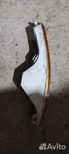 Поворотник в бампер passat б6