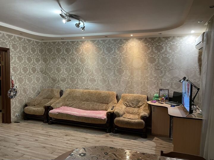 3-к. квартира, 60 м², 5/5 эт.