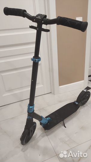 Продам самокат Tech Team 210 lux