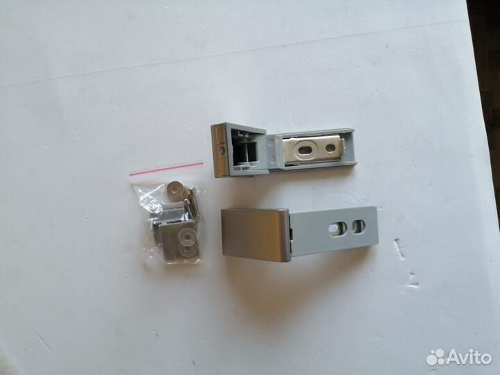 Ремкомплект для ручки двери холодильника Liebherr