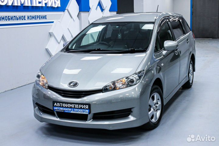 Toyota Wish 1.8 CVT, 2011, 103 240 км