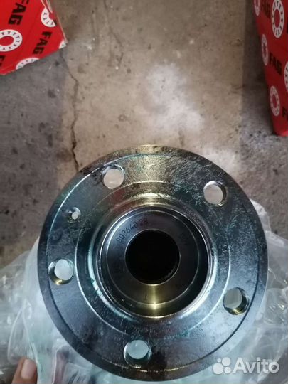 Продам ступицу volkswagen polo