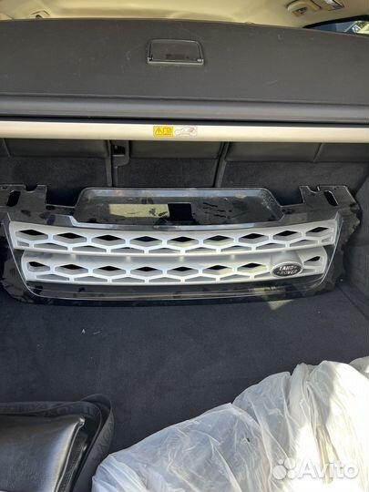 Решетка радиатора Rang Rover Sport (2013-2017) 2